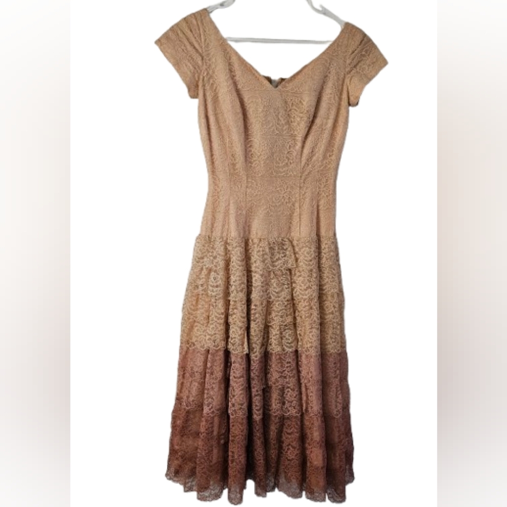Vintage 1950s Lace Cocktail Dress – Tiered Ombre Party Dress – Size 7